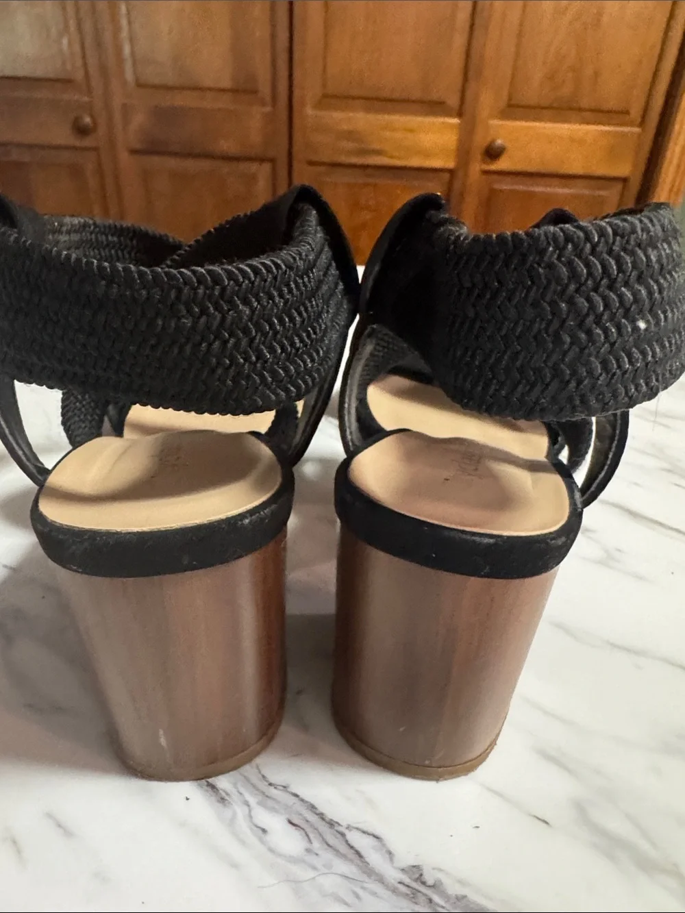Cityclassified Black Crisscross Strap Sandals